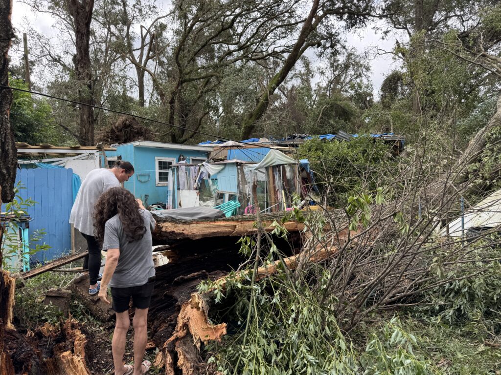 After Hurricane Isaias, neighbors reckon with damage to their homes in Pensacola — Florida Phoenix, Winter Park Business news