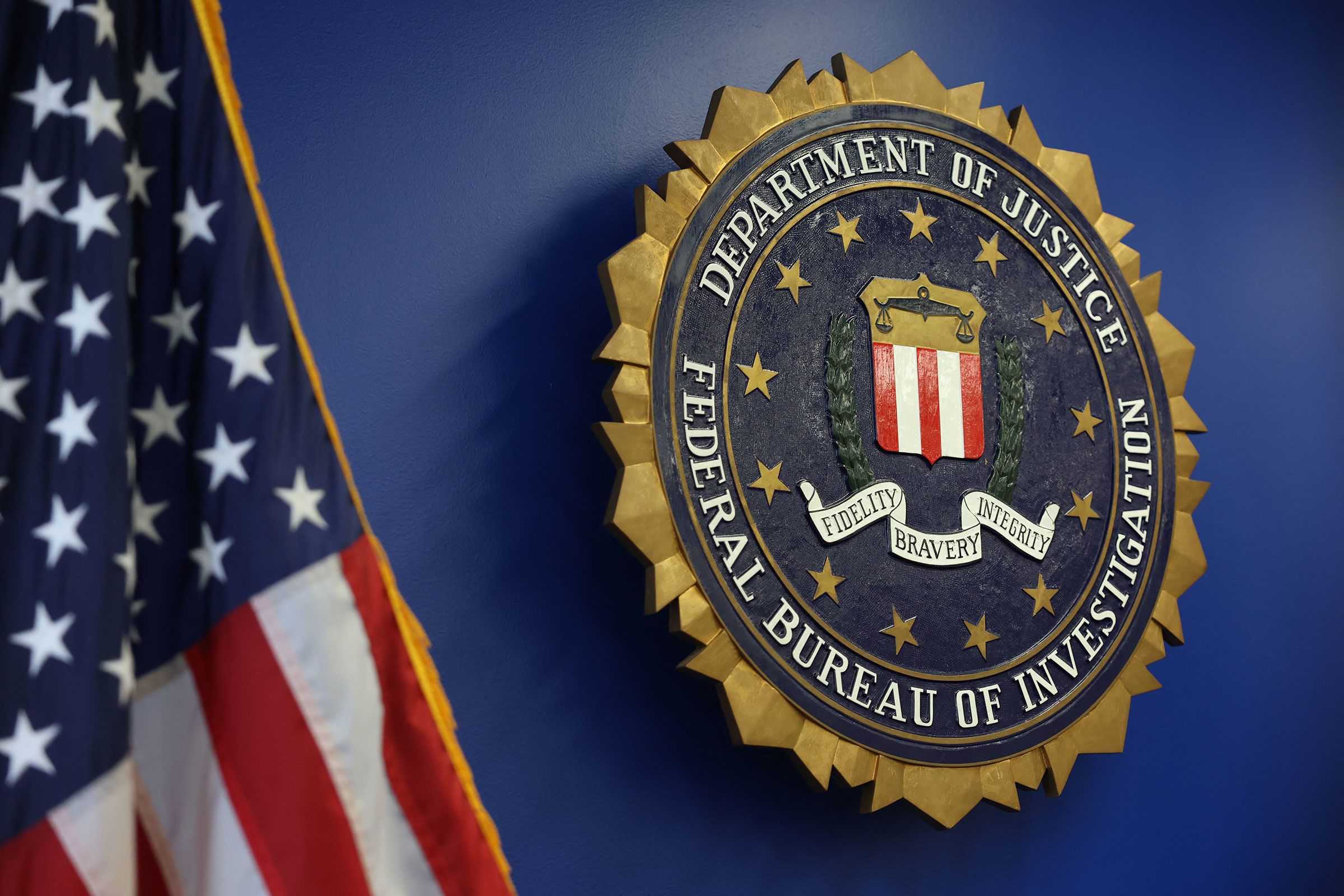 FBI agent accused of stealing nearly $1 million in cryptocurrency — WESH 2 Orlando