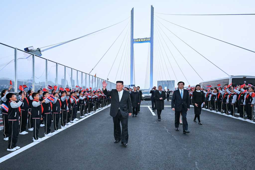 North Korean leader Kim Jong Un visits China to inaugurate a new cross-border bridge — WESH 2 Orlando, Winter Park Community news