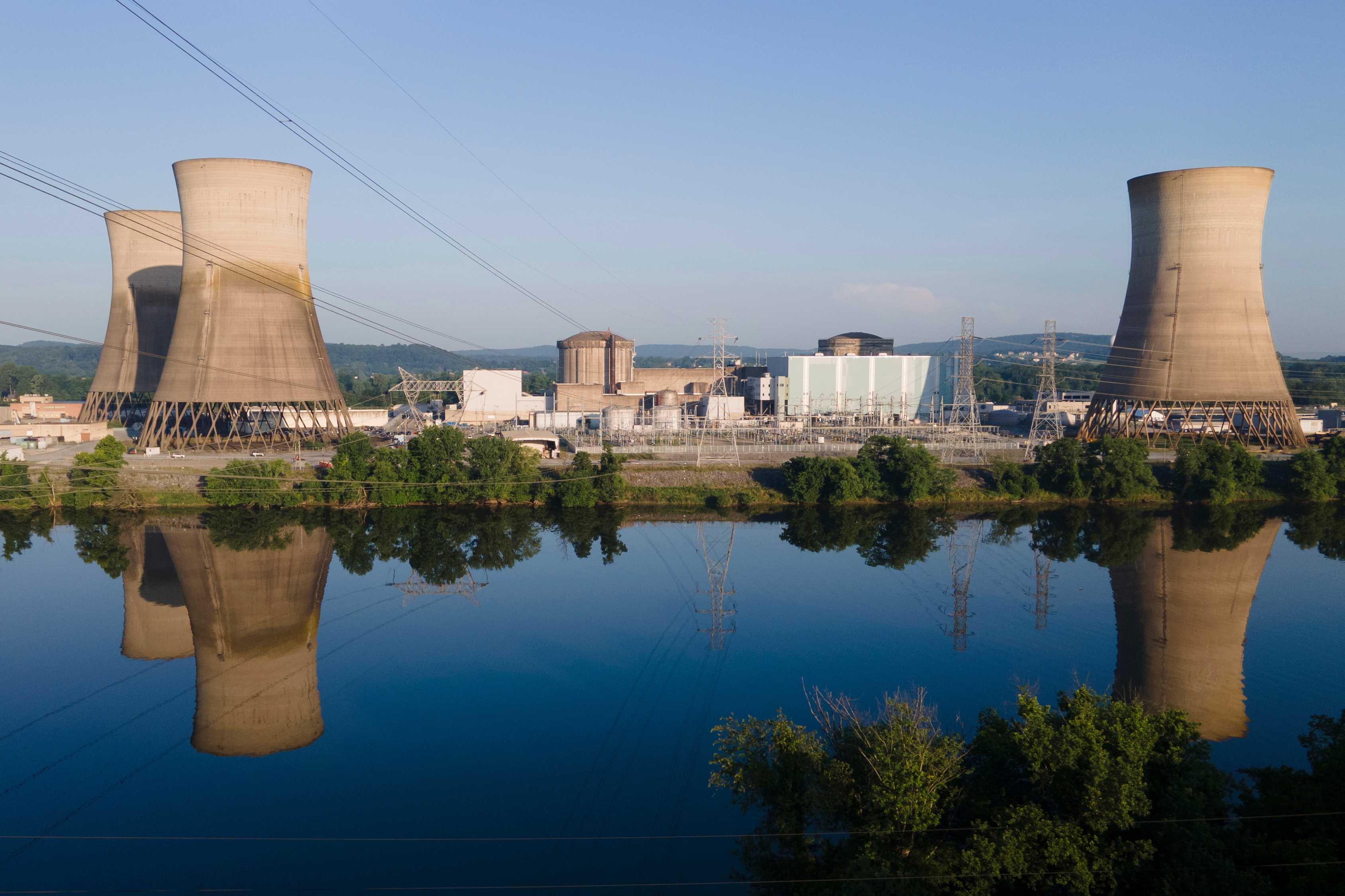 US to revive shuttered nuclear plants to power data centers, meet electricity demand — WESH 2 Orlando, Winter Park Technology news