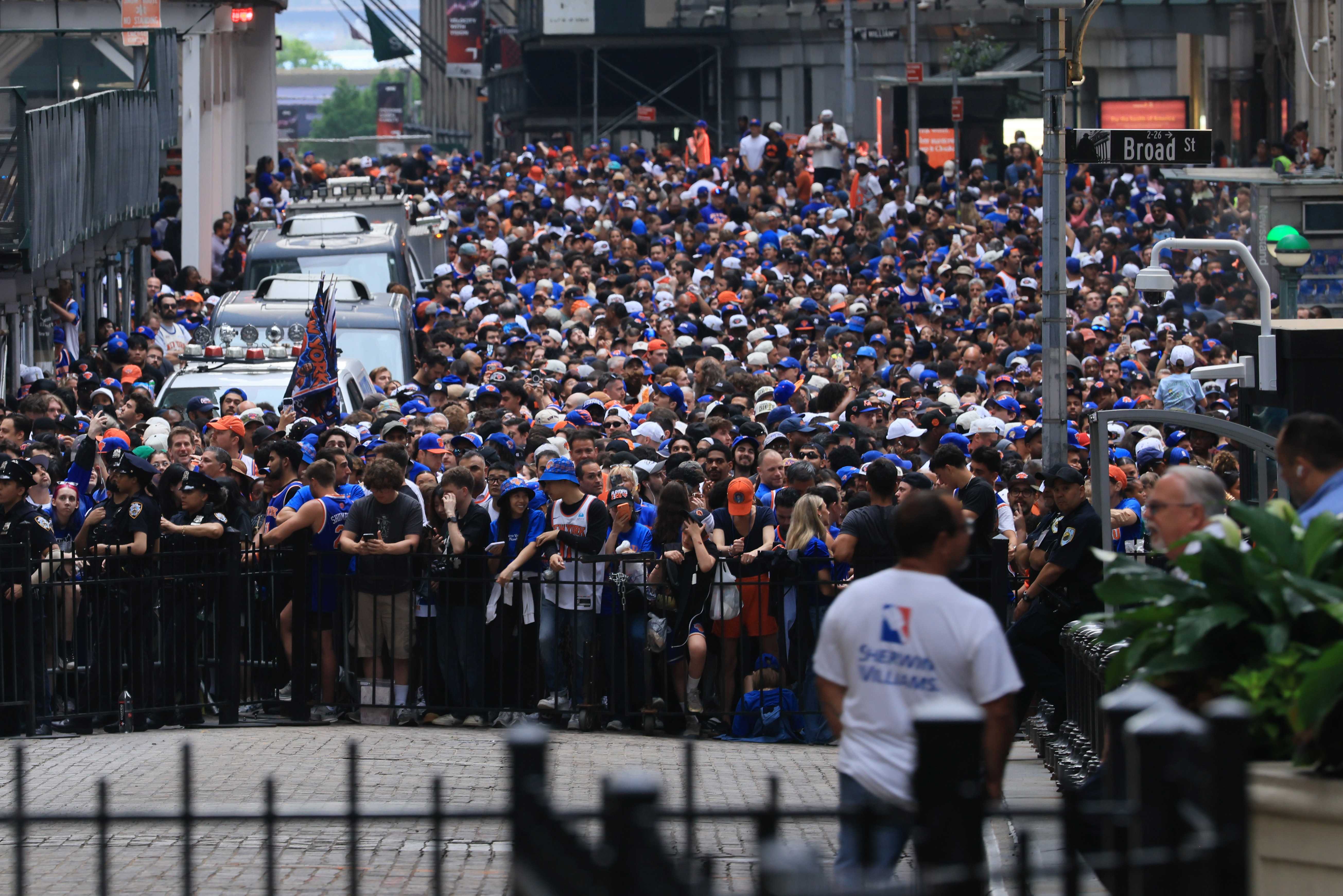 WATCH LIVE: Knicks celebrate first NBA Championship in 53 years at parade — WESH 2 Orlando