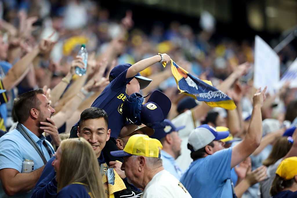 Rays fans say at least Brewers fans are 'being nice' — Winter Park Community news