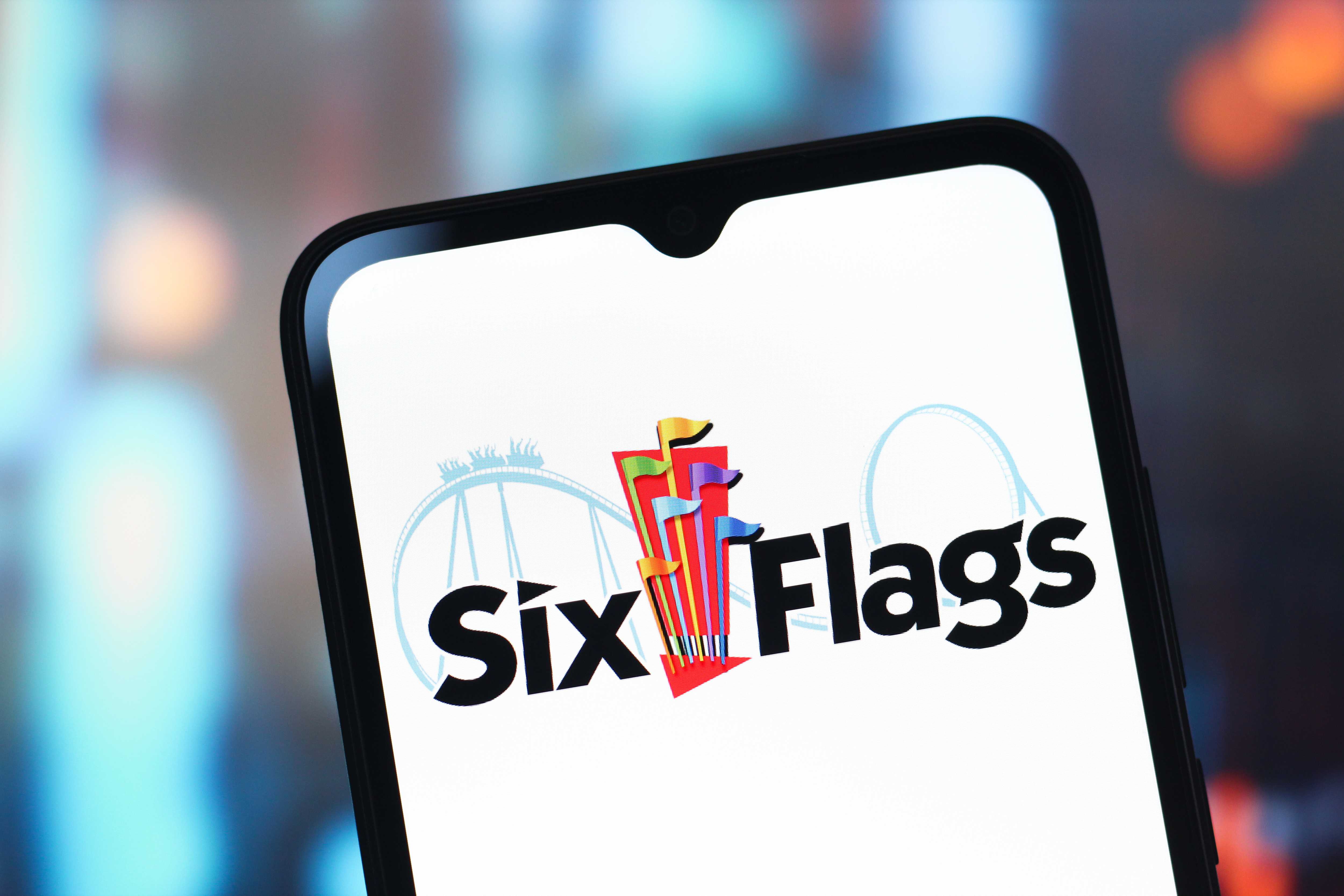 Reports: 1 dead after incident on roller coaster at Georgia's Six Flags — WESH 2 Orlando, Winter Park Community news