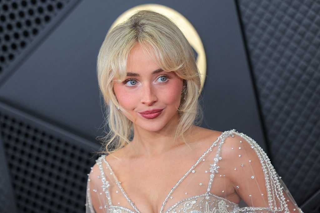 Sabrina Carpenter gets 5-year restraining order against man who kept trying to enter her home — WESH 2 Orlando, Winter Park Community news