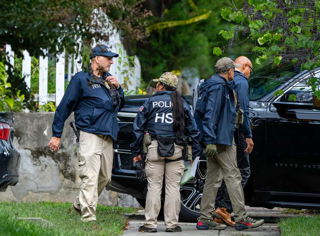 Rep. Ilhan Omar's attorneys demand return of property seized in federal search of her home — WESH 2 Orlando
