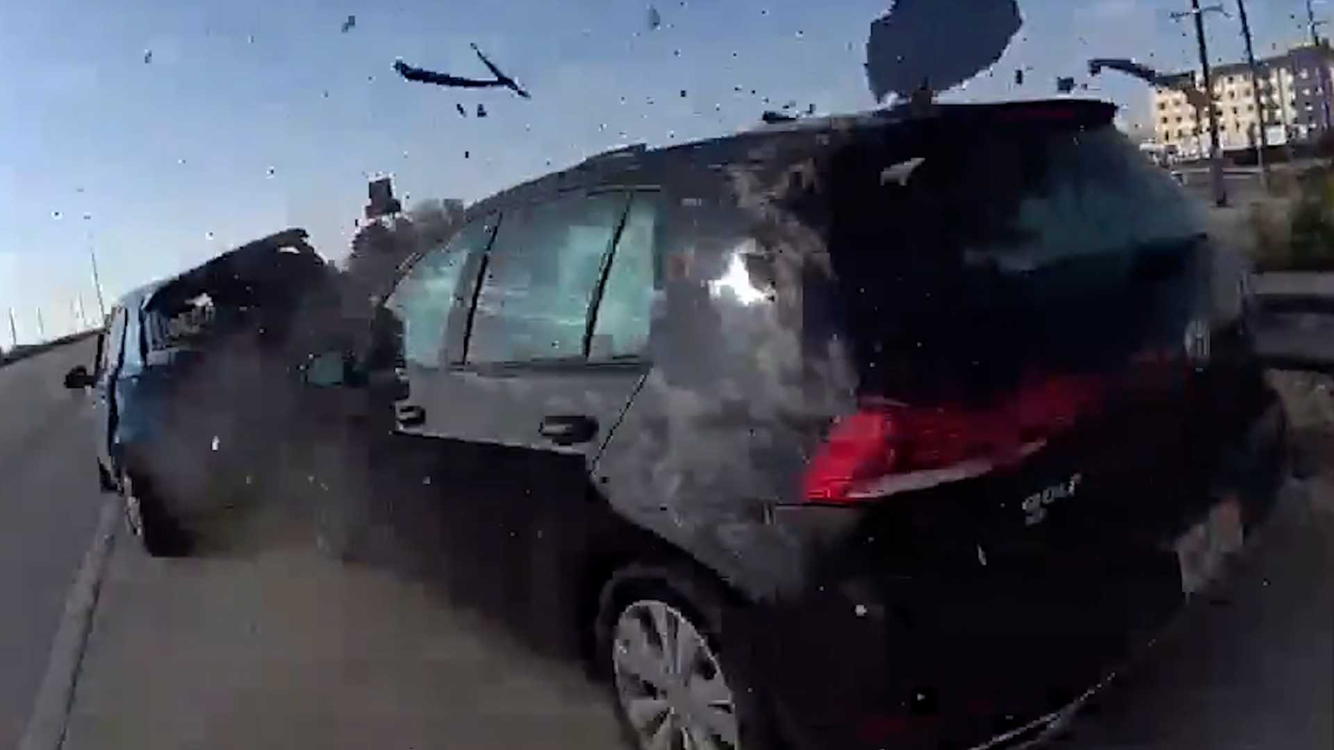 Video shows moment crashing car comes within inches of officer conducting traffic stop — WESH 2 Orlando, Winter Park Community news