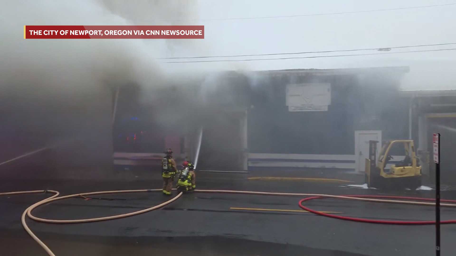 Possible ammonia contamination prompts evacuations after Oregon seafood plant fire, officials say β WESH 2 Orlando, Winter Park Schools news