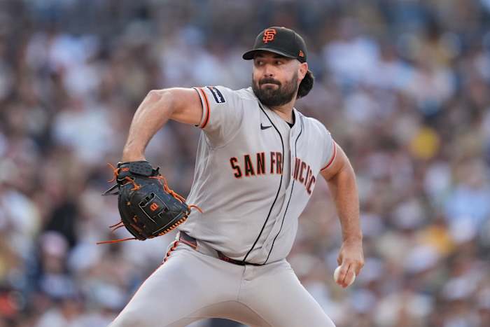 Padres acquire former Cy Young winner Robbie Ray from Giants for another playoff push — ClickOrlando Sports, Winter Park Schools news