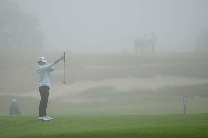 US Open off to a slow and foggy start at Shinnecock Hills — ClickOrlando Sports, Winter Park Sports news