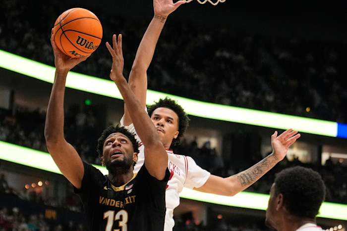 Chancellor grants 19 college basketball players a 5th season and orders portal open Monday — ClickOrlando Sports, Winter Park Schools news